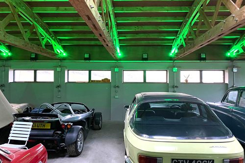 RGBW spotlights in garage